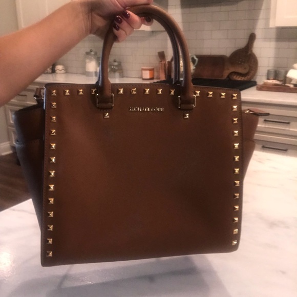 Michael kors large purse - Picture 2 of 4